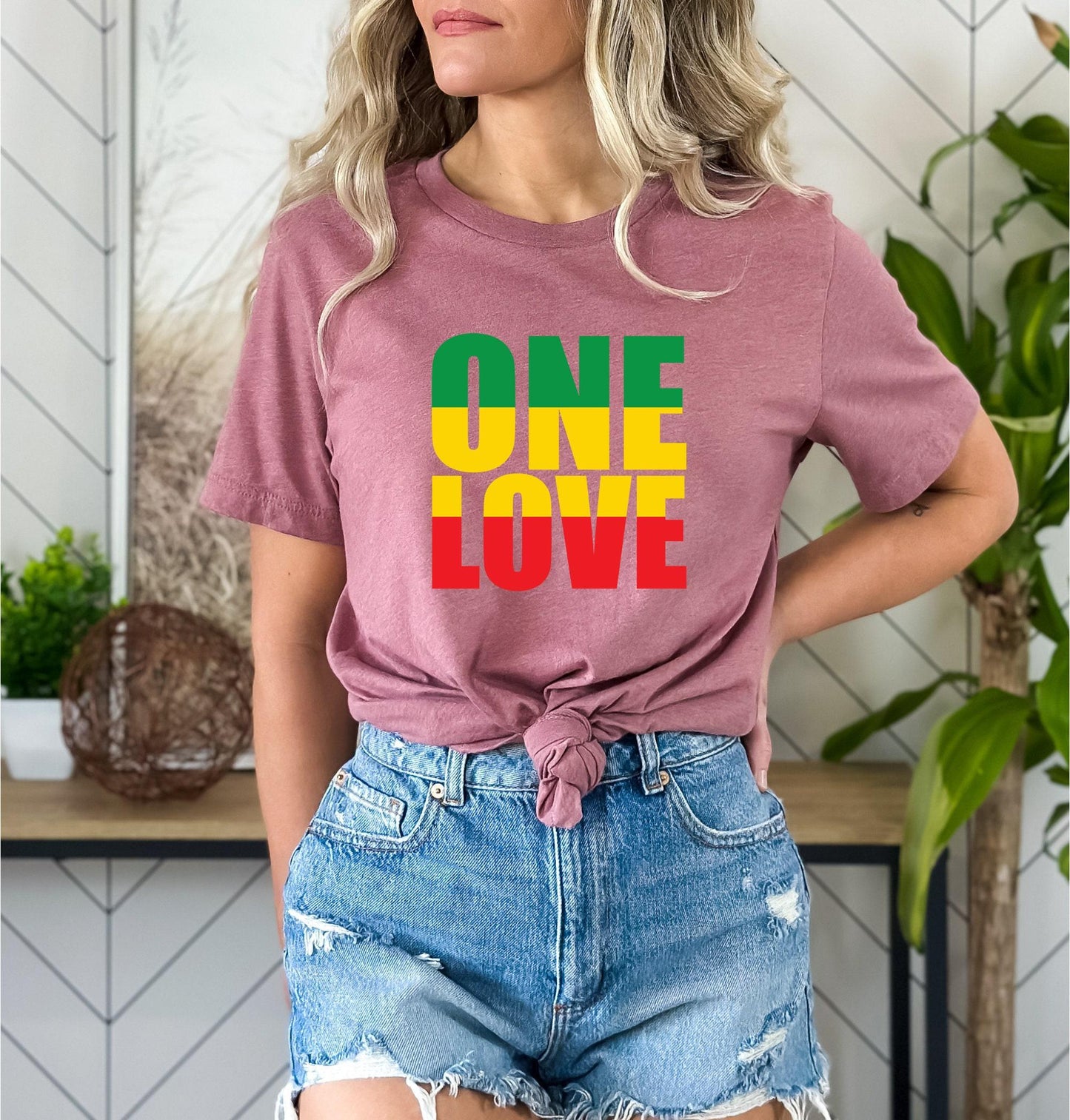 Bob Marley "One Love" T-Shirt: Vintage Reggae Music Tee